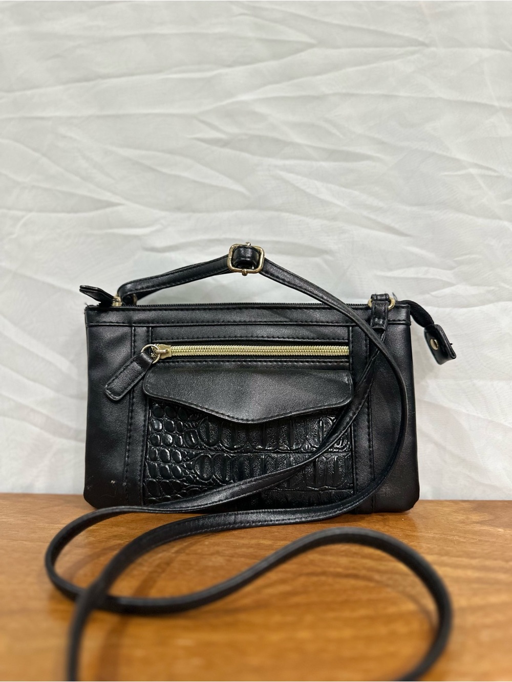 Black Women’s Crossbody Bag with Croc-Texture Accent
